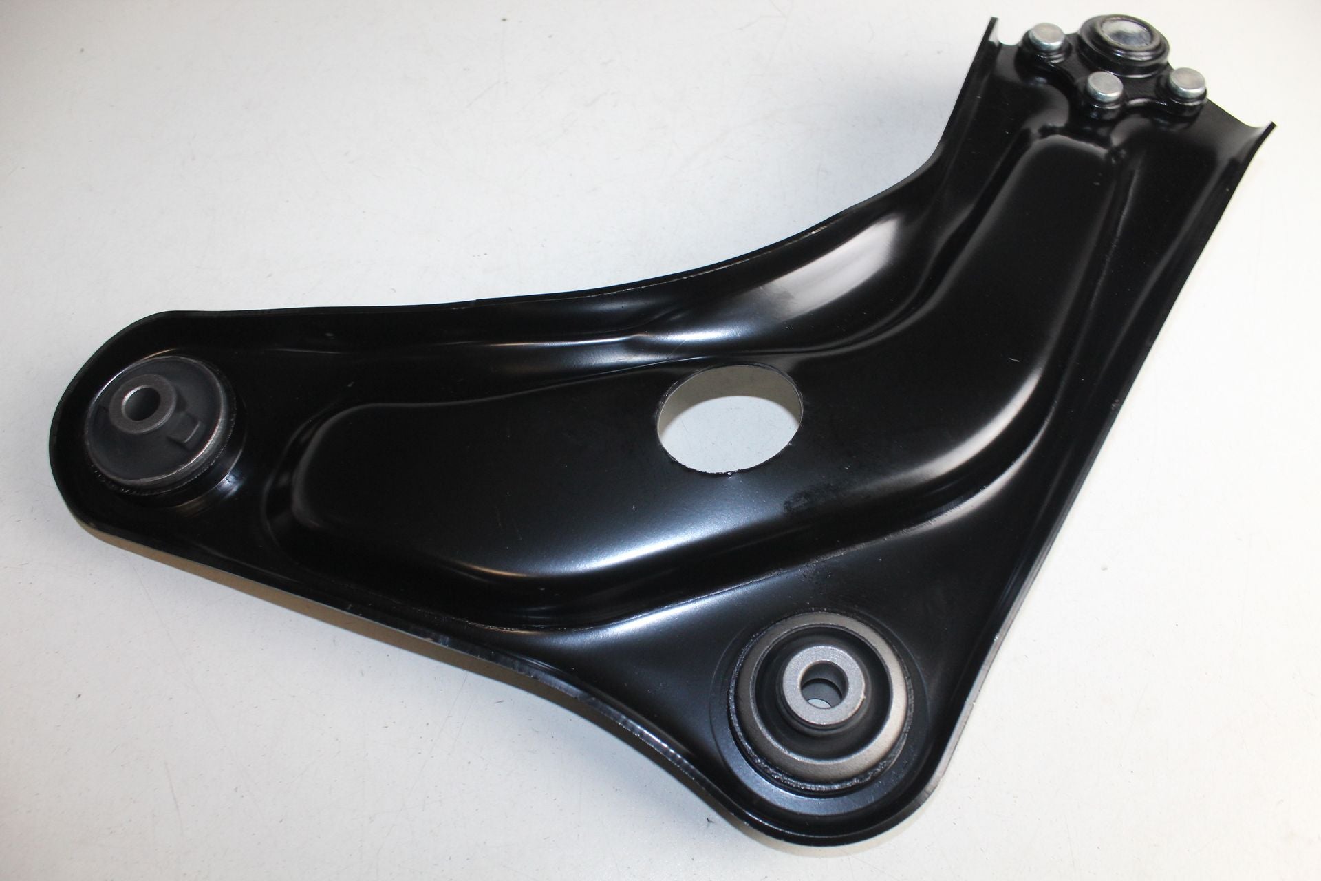PEUGEOT 207 2006- FRONT CONTROL ARM RHS