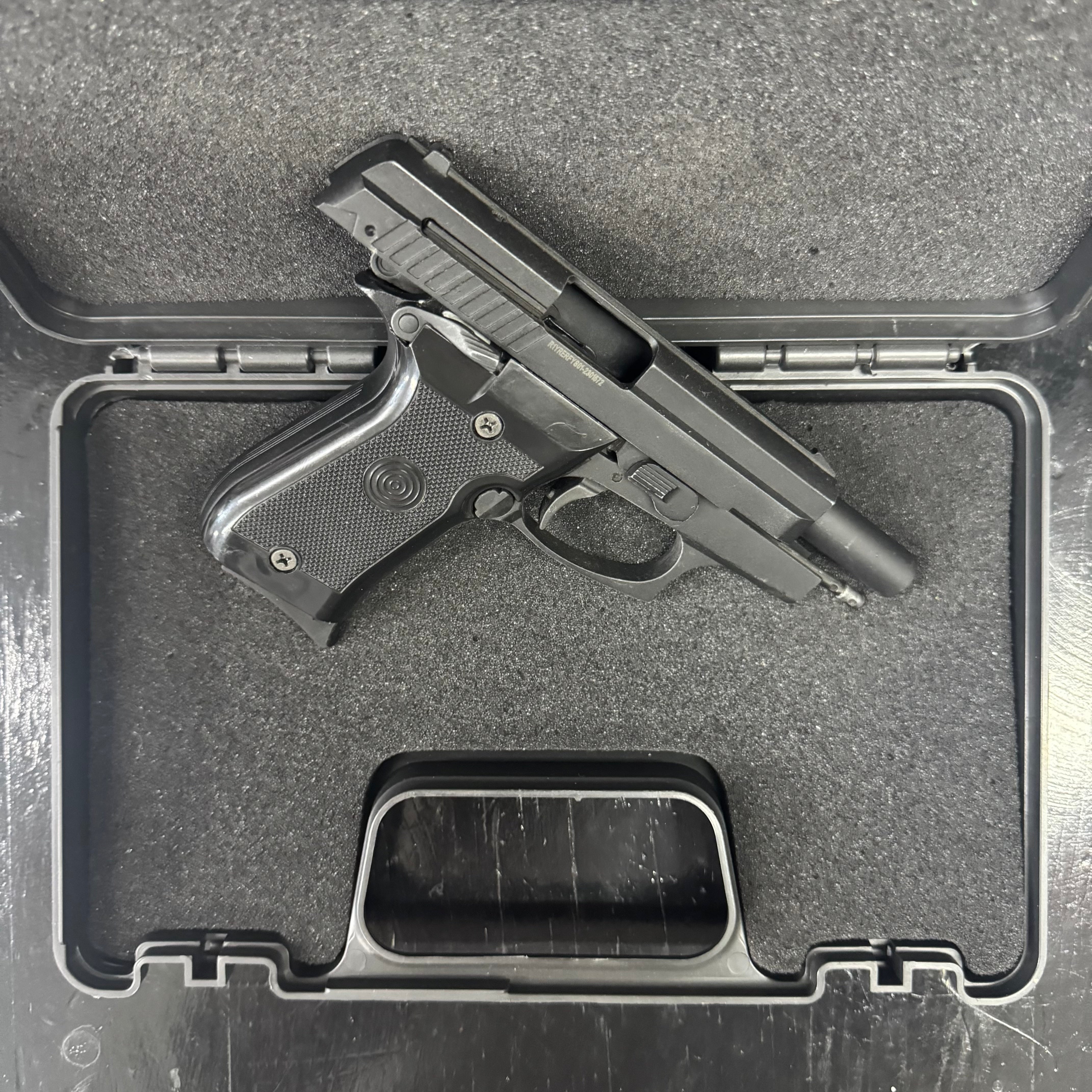 Retay F29 Black Blank/Pepper Gun (Semi Auto|7+1|9mm PAK)