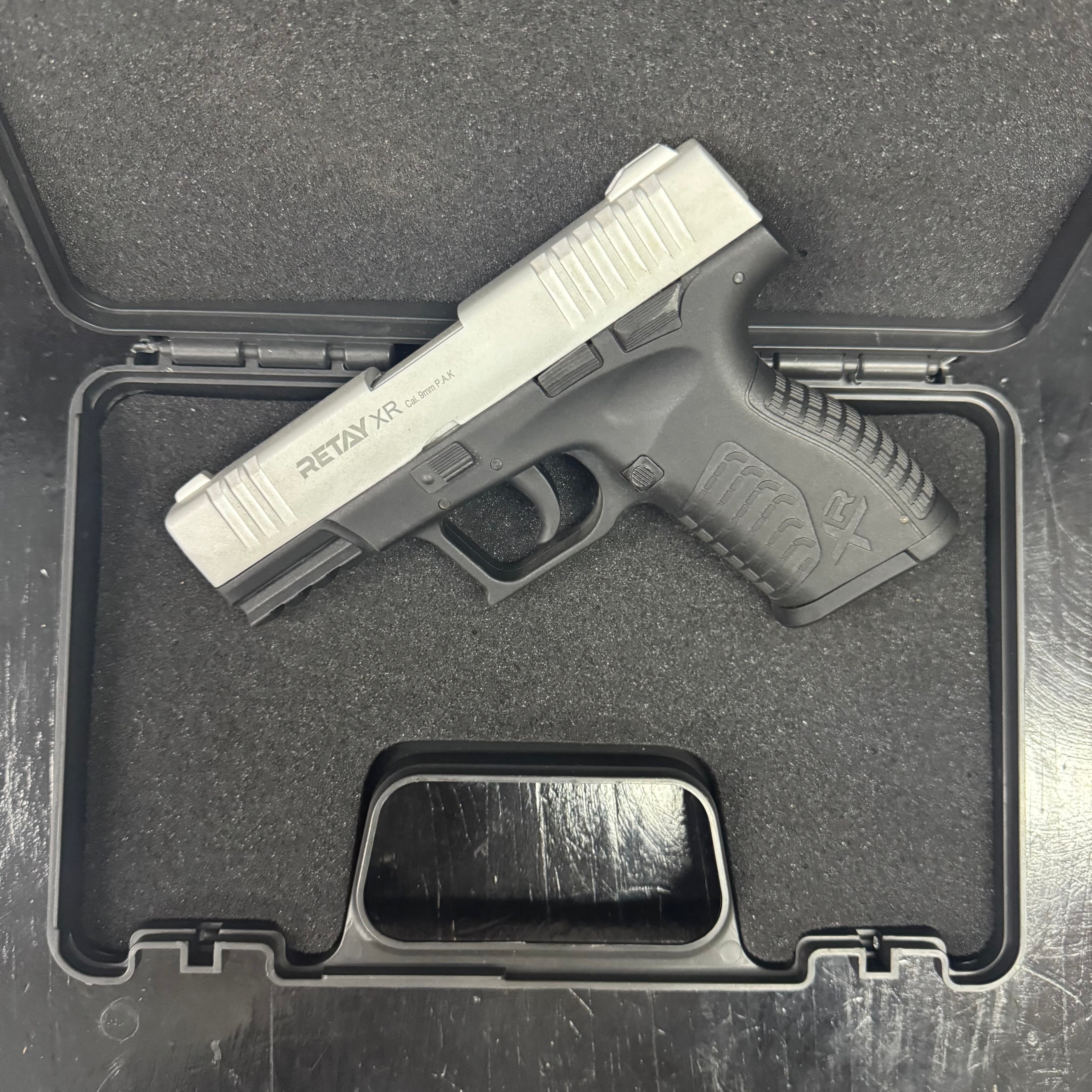 Retay XR Mat Chrome Blank/Pepper Gun (Semi Auto|14+1|9mm PAK)