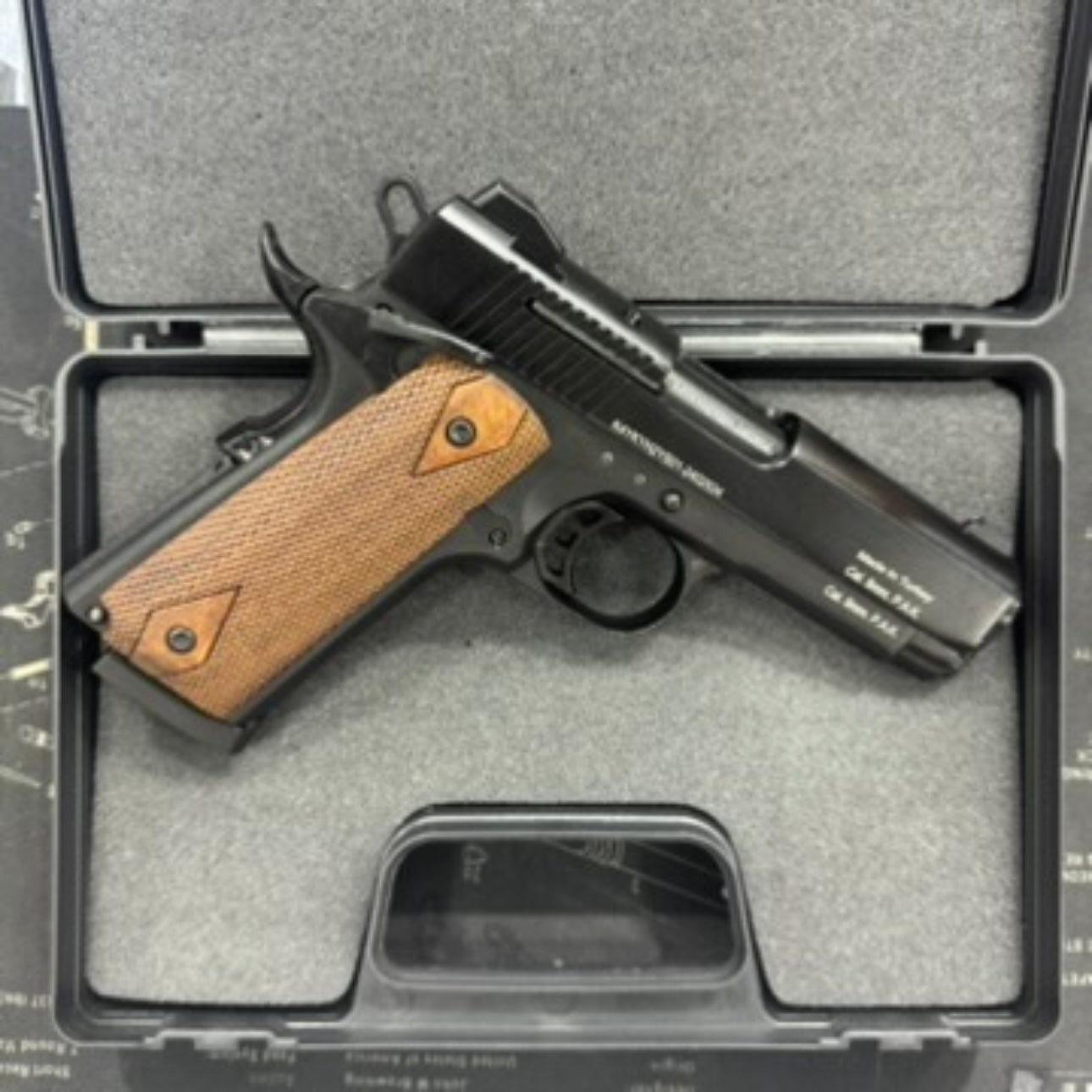 Kuzey 911 SX Black Blank/Pepper Gun (Semi Auto|9+1|9mm PAK)