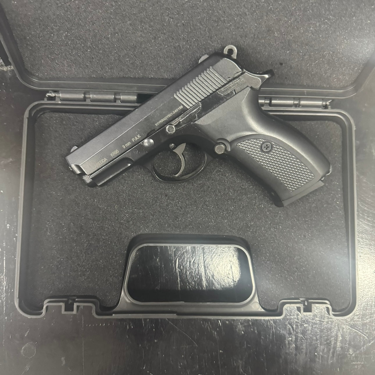 Baredda KR95 Black Blank/Pepper Gun (Semi Auto|14+1|9mm PAK)