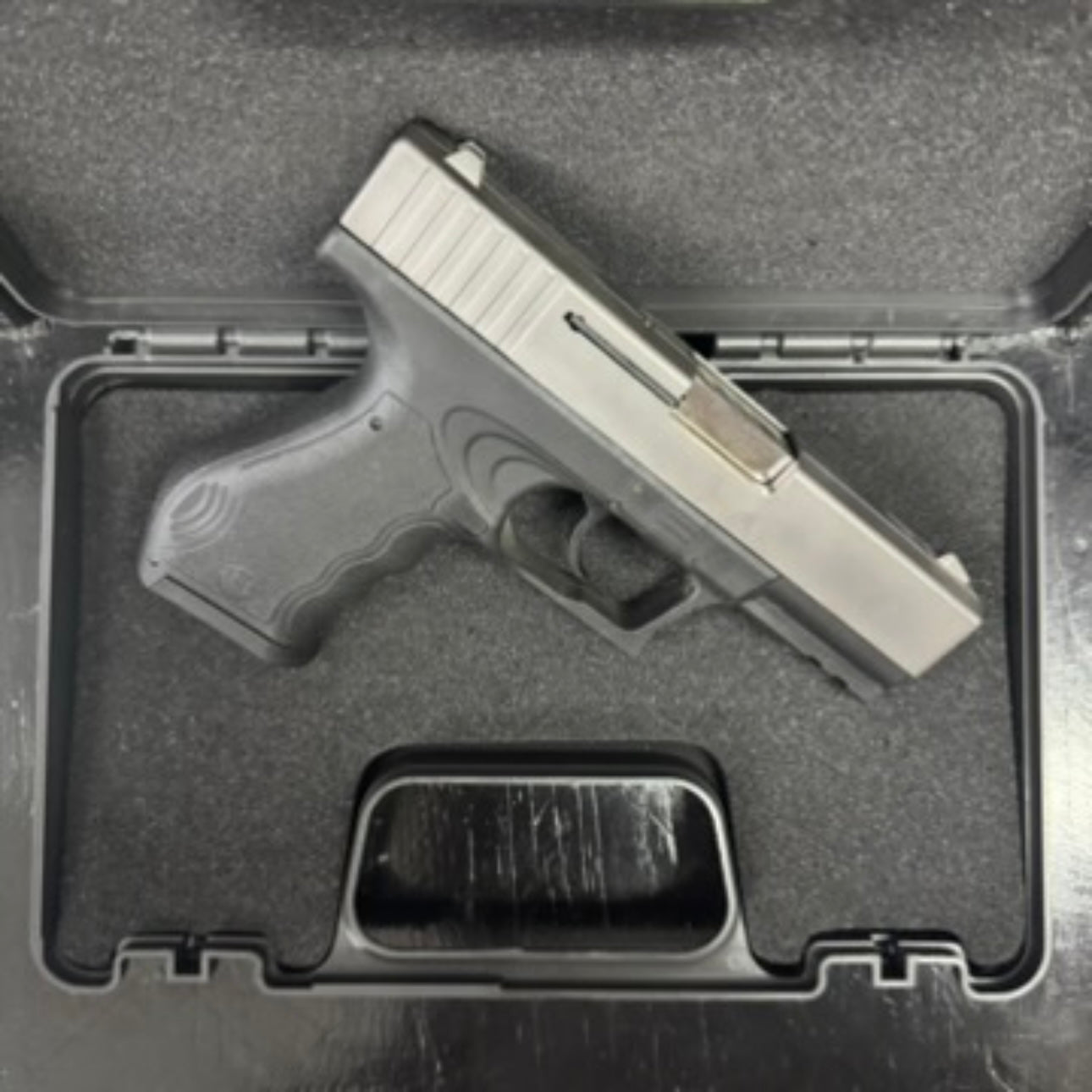 Blow TR17 Fumed Blank/Pepper Gun (Semi Auto|17+1|9mm PAK)