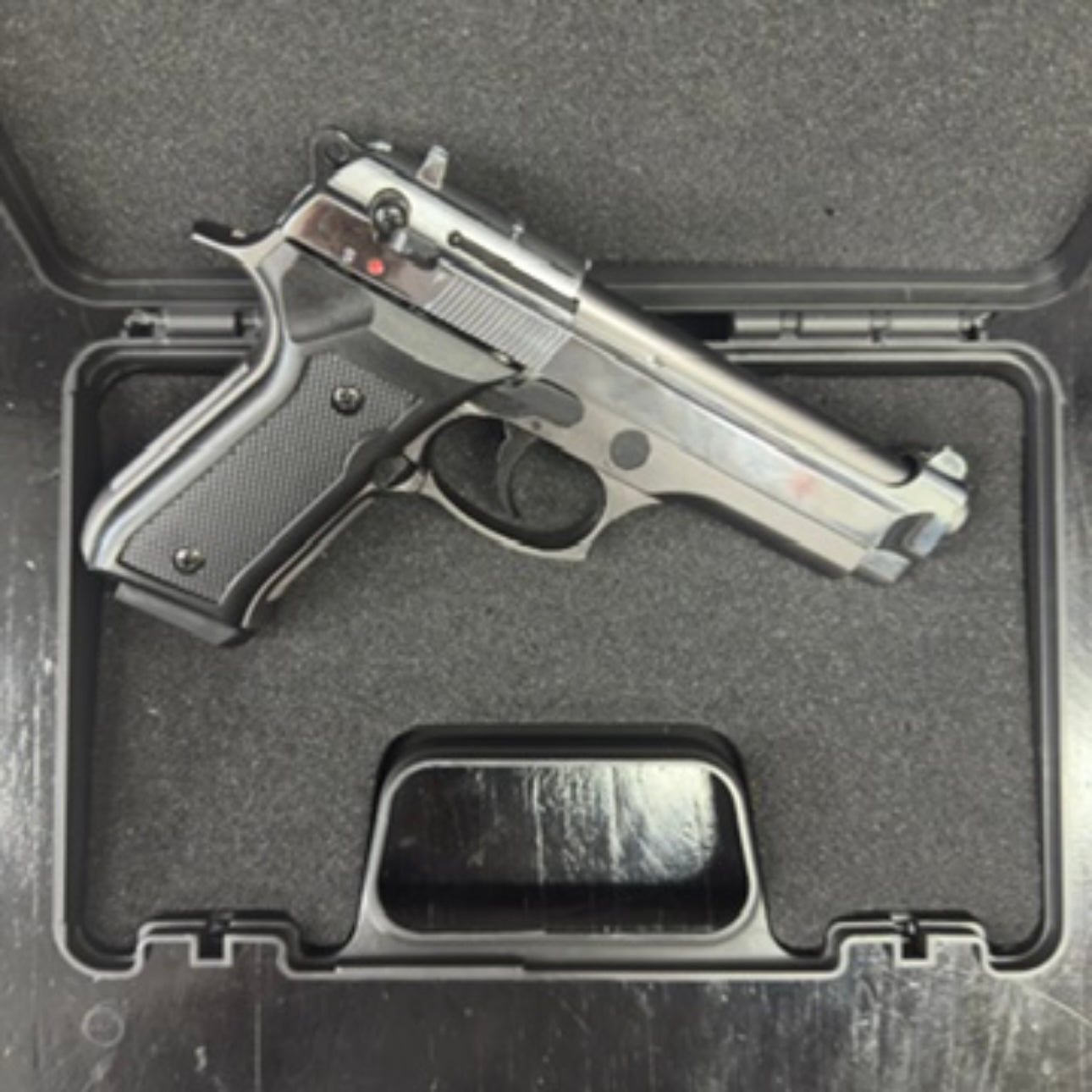 Blow F92 Shiny Chrome Blank/Pepper Gun (Semi Auto|15+1|9mm PAK)