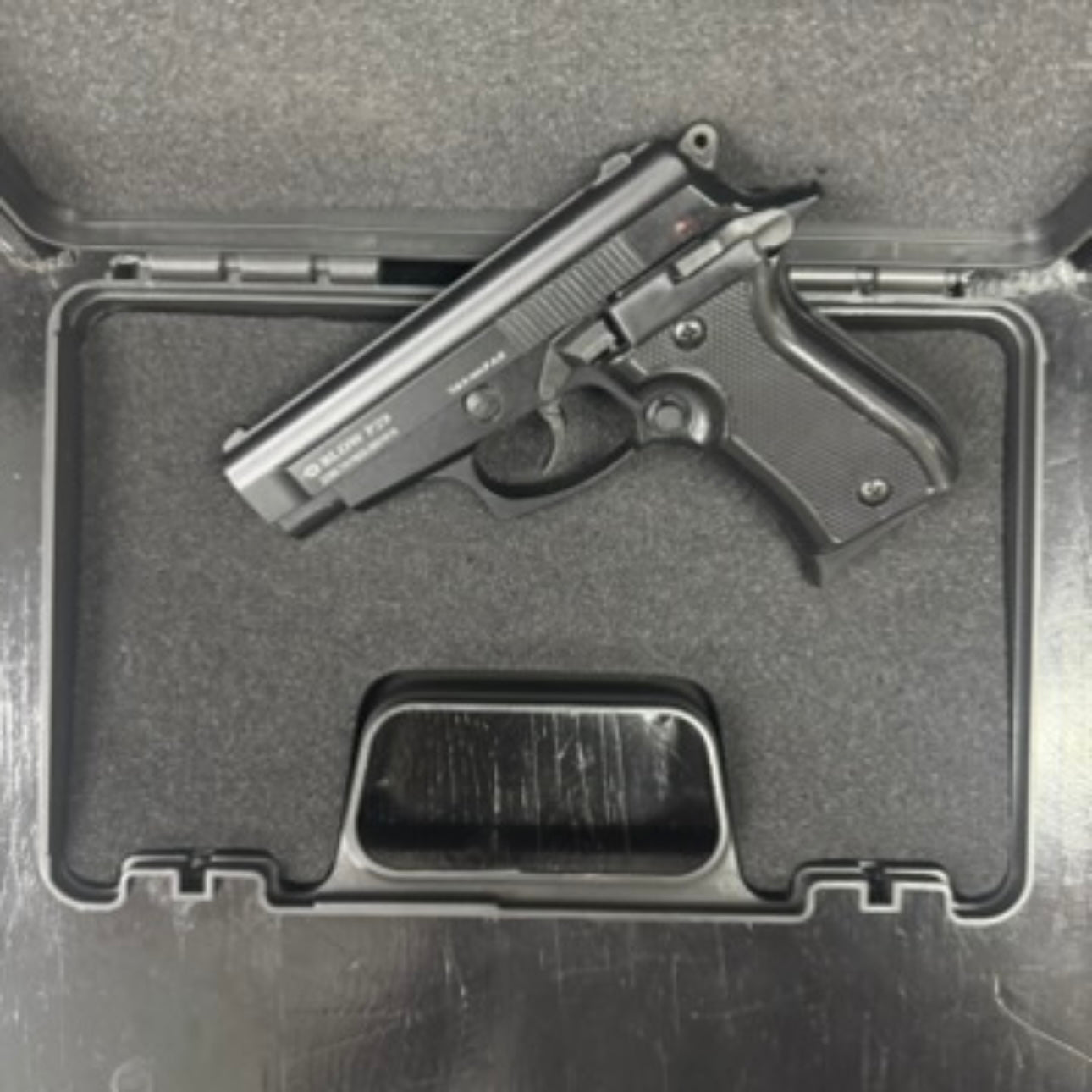 Blow P29 Black Blank/Pepper Gun (Semi Auto|7+1|9mm PAK)