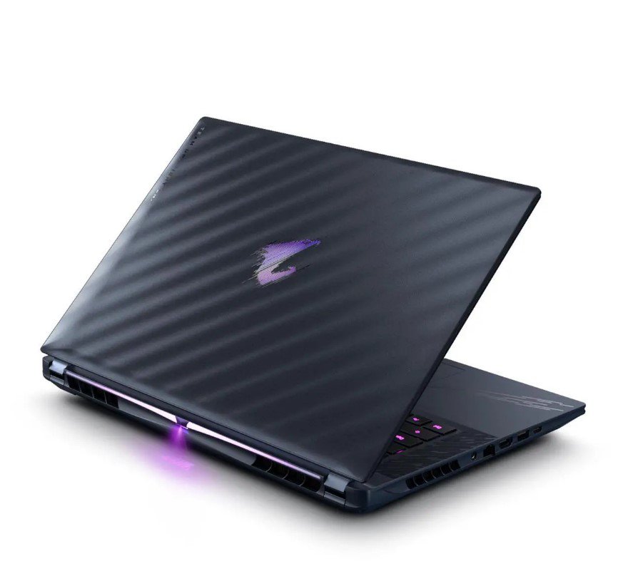 GIGABYTE - 16" GeForce RTX 5070 Ti Laptop GPU - Intel Core Ultra 9 275HX - 32GB Memory - 1 TB SSD - Windows 11 Home Advanced Gaming Laptop - 240 Hz OLED (AORUS MASTER 16 BXHC4USE64SH) | SKU GB-16M65SH