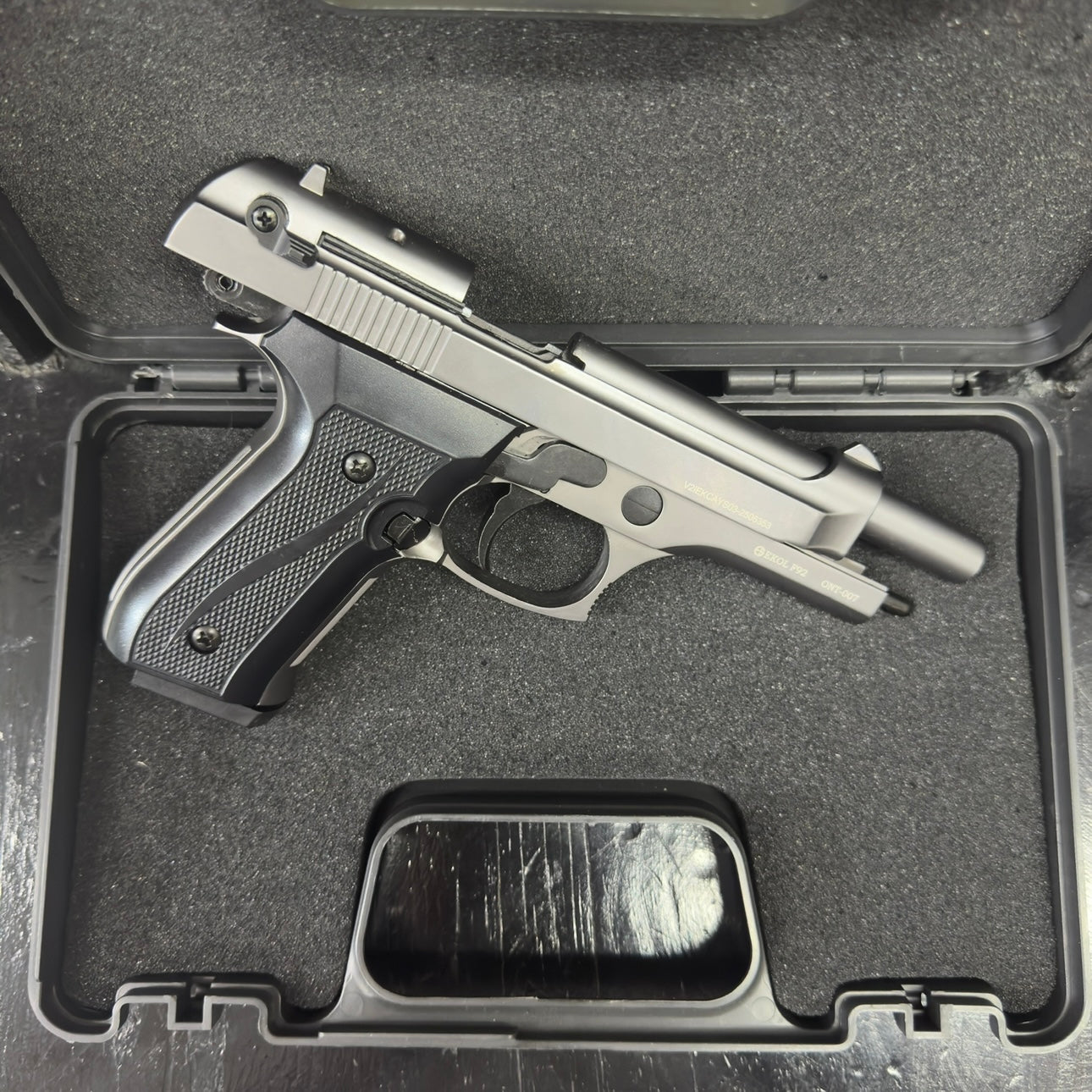 Ekol F92 Magnum Mat Chrome Blank/Pepper Gun (Semi Auto|17+1|9mm PAK)