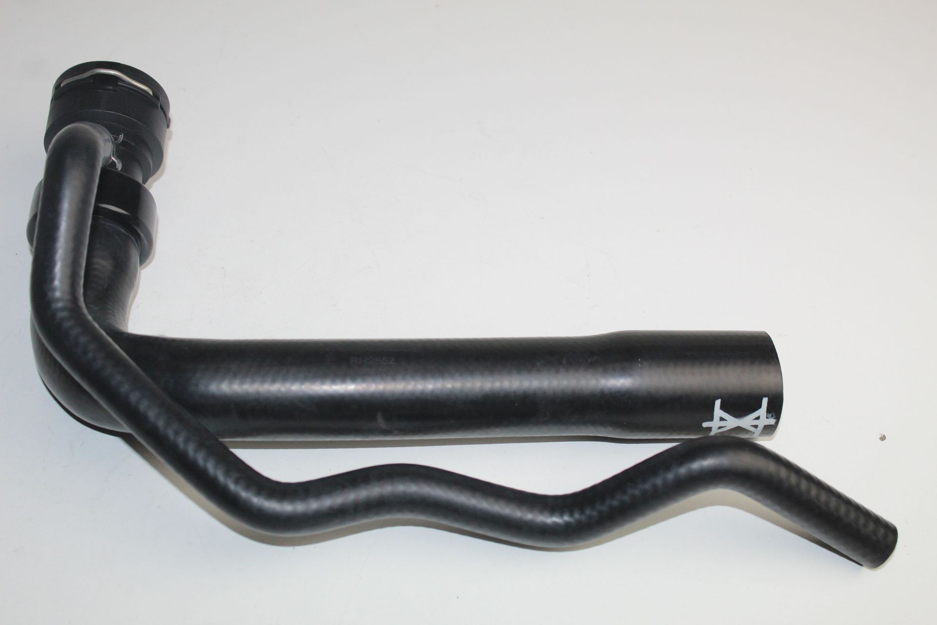 AUDI AUDI A4 RADIATOR HOSE-UPPER 1.8 01-05