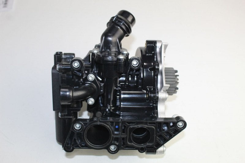 AUDI AUDI WATER PUMP A4 2013/17
