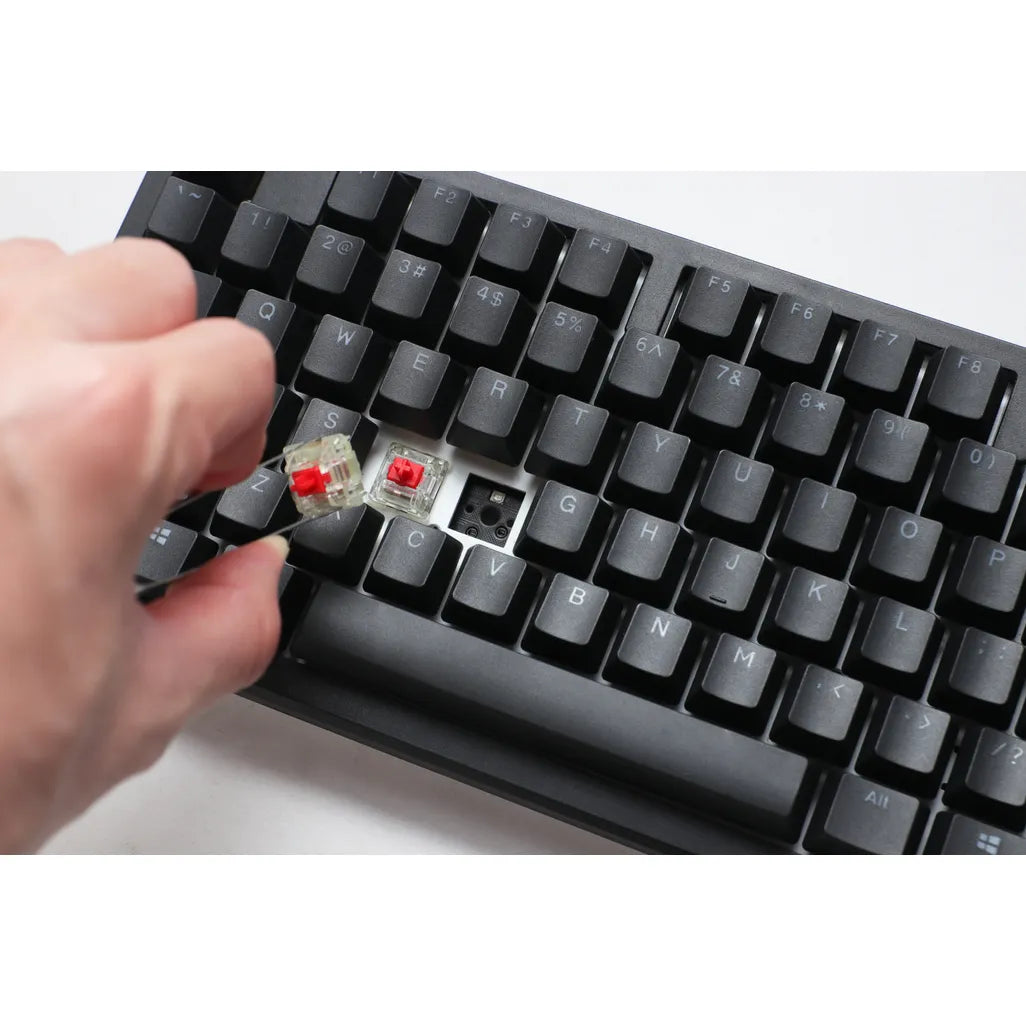 Ducky Keyboard Zero 6108 100% Mechanical Wireless Keyboard; RGB; USB 2.0 / 2.4GHz / BT - Cherry MX2A Red switches.