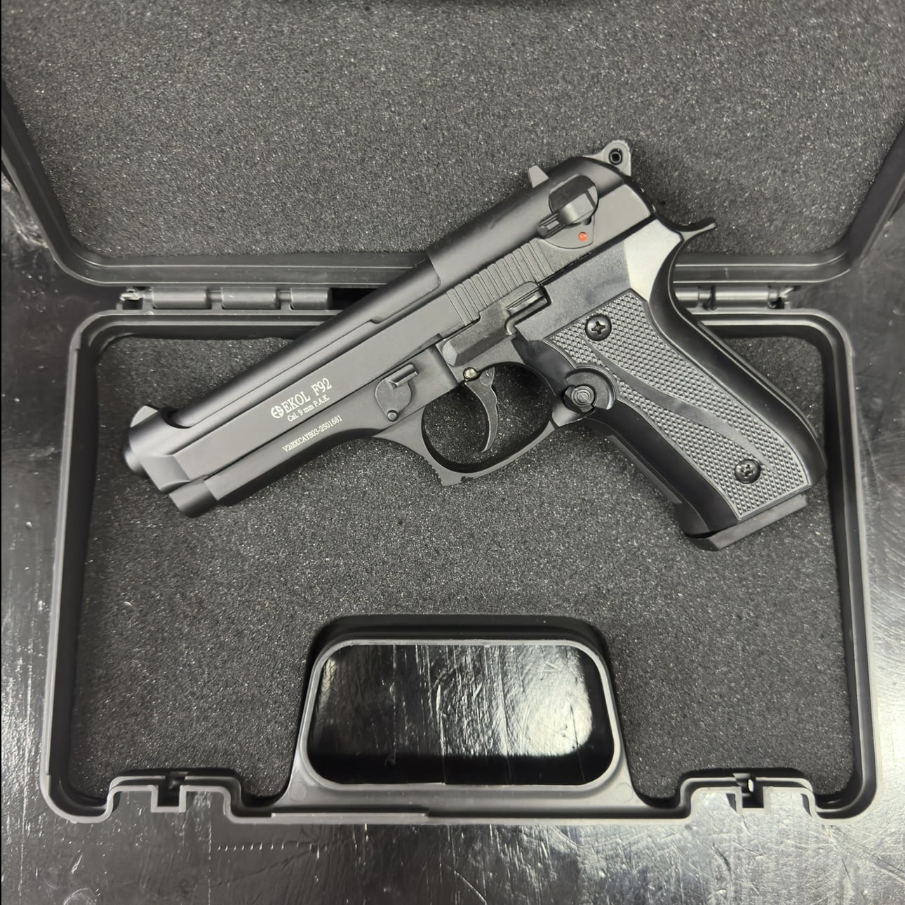 EKOL Ekol F92 Magnum Black Blank/Pepper Gun (Semi Auto|17+1|9mm PAK)