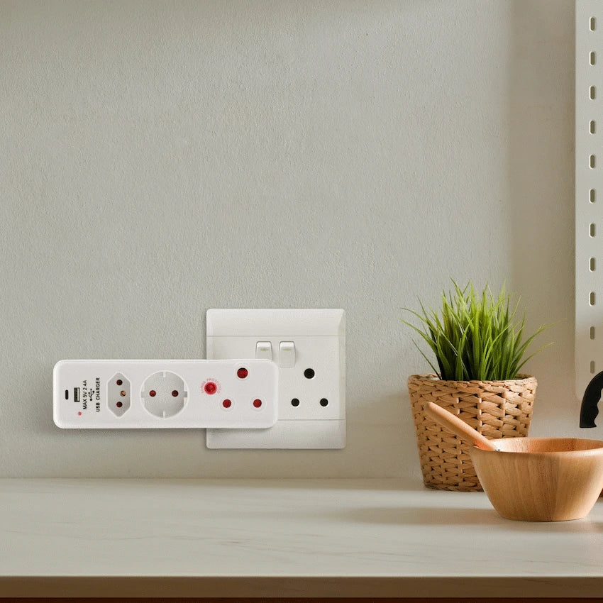 Ellies Electrical Ellies  3 Way Medium Surge adaptor Schuko,with type C + USB