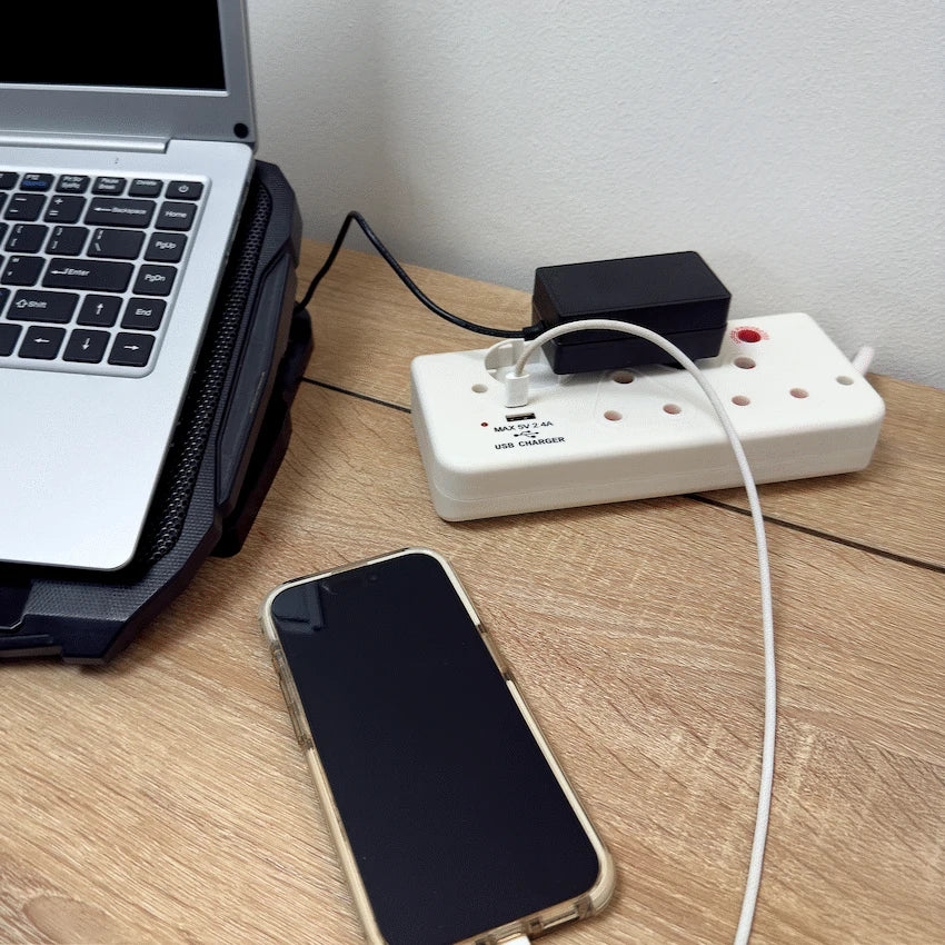 Ellies Electrical Ellies 4-Way Medium Surge Multiplug with USB-A+USB-C 0.5m