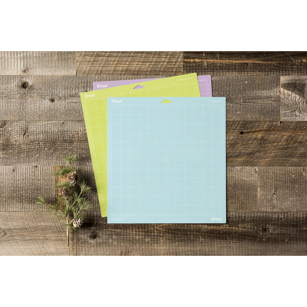 GUNMANSA 2003546; Cricut Explore/Maker LightGrip-Standard-StrongGrip Machine Mat (30x30cm) 3-pack