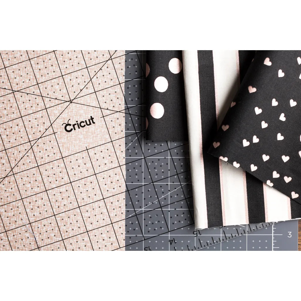 GUNMANSA 2004716 - Cricut Self-Healing Cutting Mat (30x30cm) .