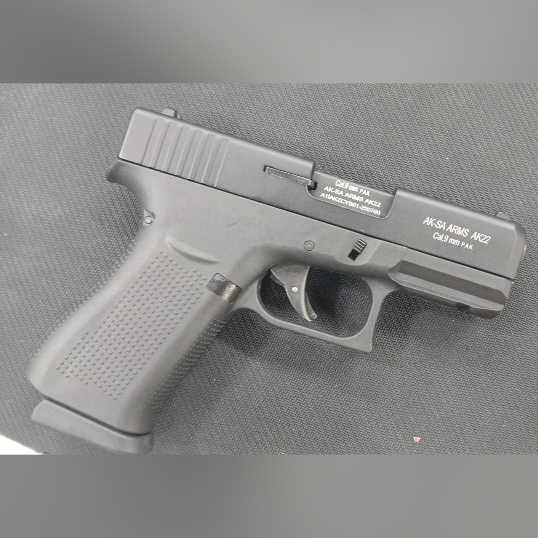 GUNMANSA AKSA AK22 Black Glock Blank/Pepper Gun (Semi Auto|10+1|9mm PAK)