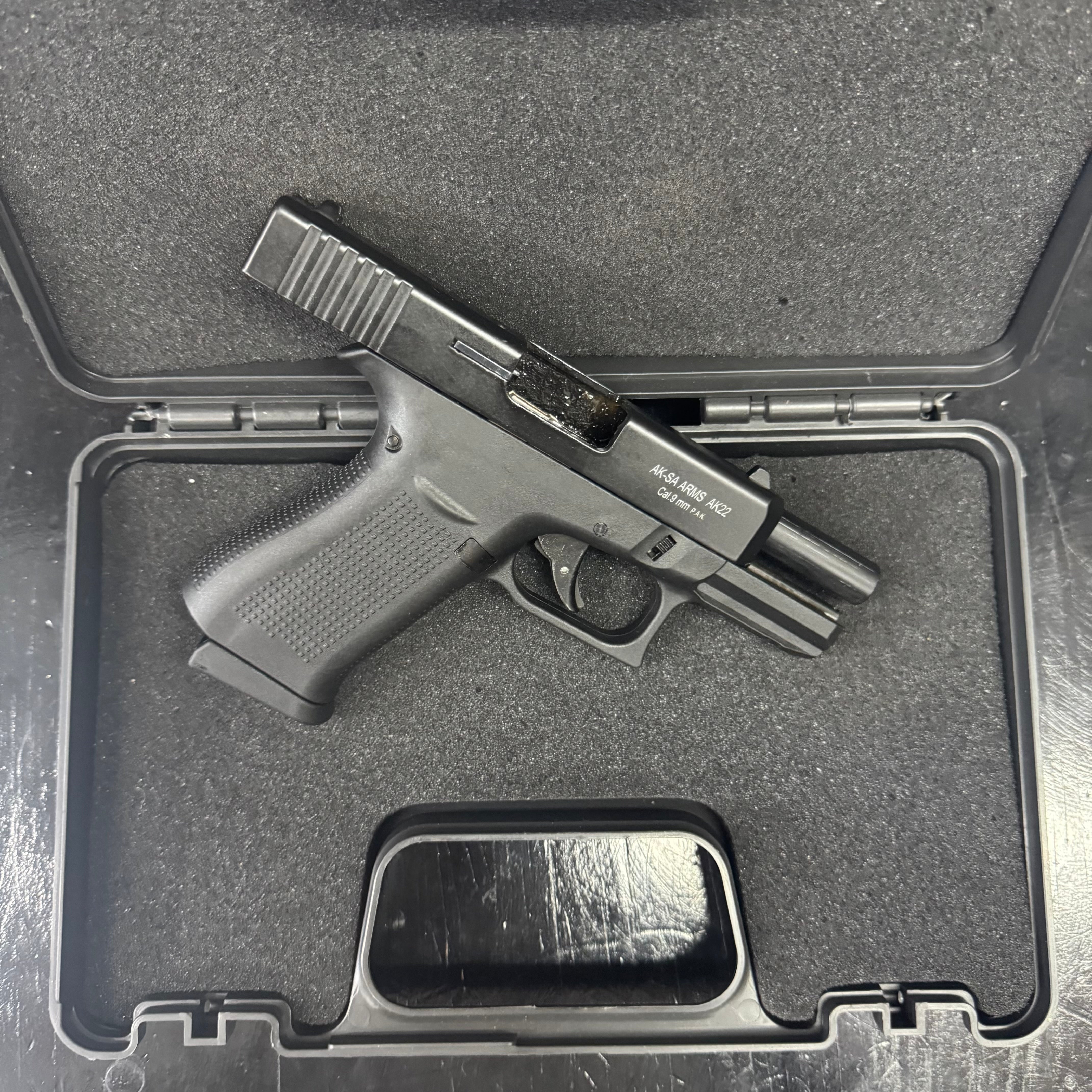 GUNMANSA AKSA AK22 Black Glock Blank/Pepper Gun (Semi Auto|10+1|9mm PAK)