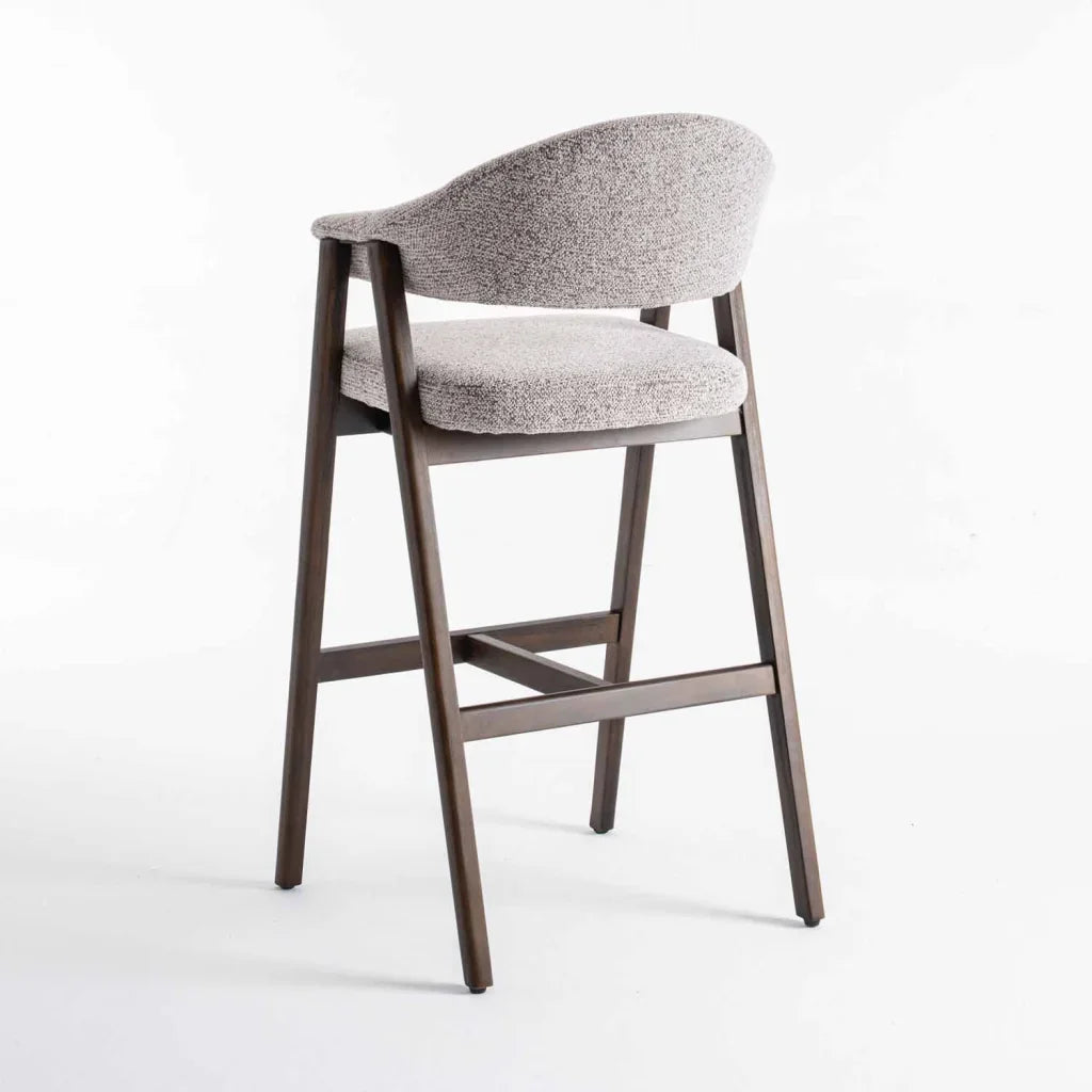 GUNMANSA ALORA WOODEN KITCHEN STOOL - LATTE