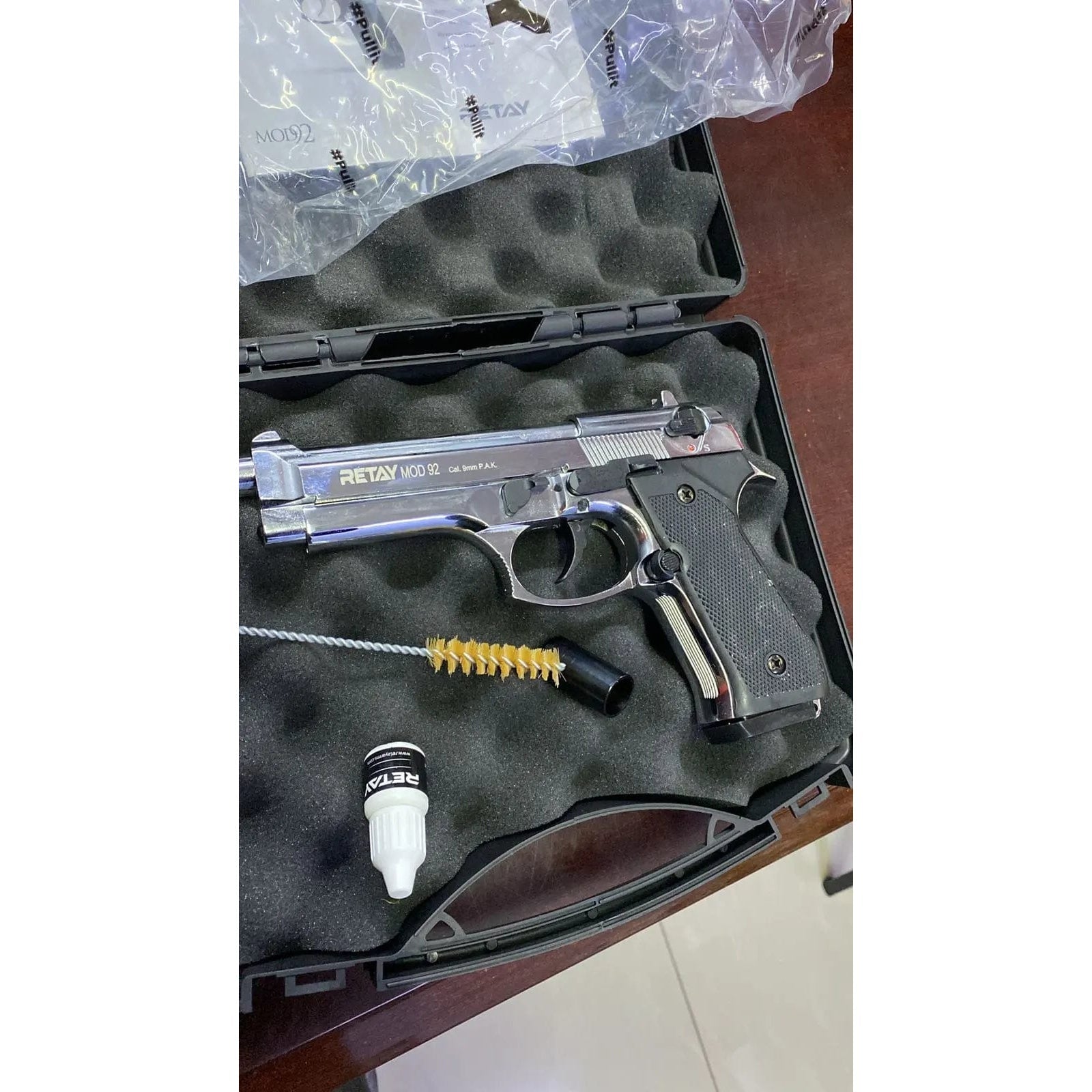 GUNMANSA BLANK GUN Retay Mod 92 Chrome Blank/Pepper Gun (Semi Auto/15+1/9mm PAK)