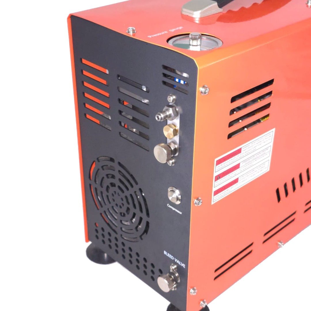 GUNMANSA Double Cylinder Oil Free Water And Fan Cooling Voltage 220V 300Bar/4500 PSI Compressor – ZYT220A