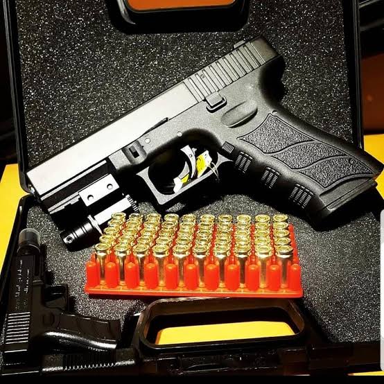 GUNMANSA Ekol Gediz Glock 19 Black Blank/Pepper Gun (Semi Auto|14+1|9mm Pak)