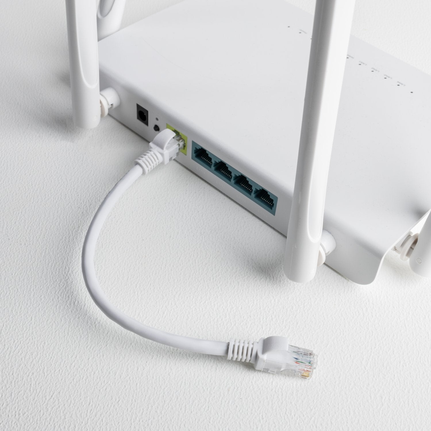 GUNMANSA Gizzu Cat6 UTP Fly Lead Ethernet Network Cable 50cm – White