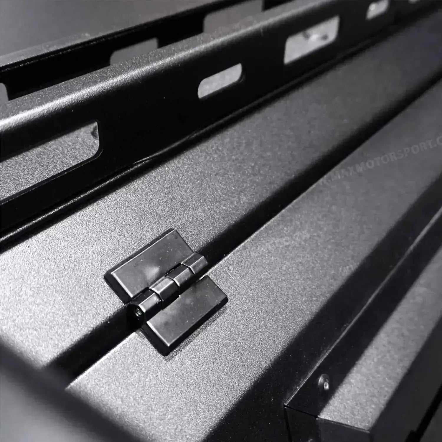 GUNMANSA GWM P-Series (22-25) - Aluminium Canopy Urban Edition With Windows