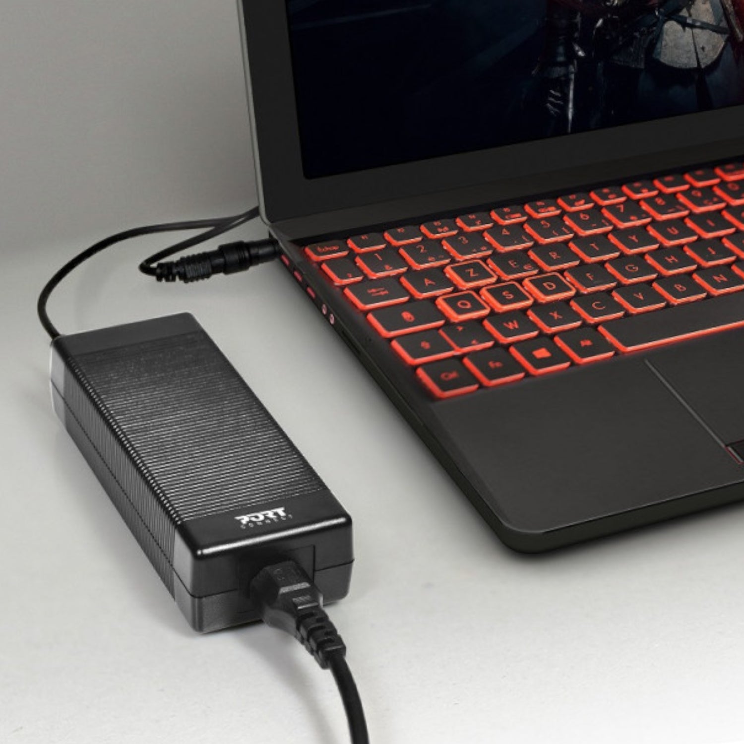 GUNMANSA Port Connect 150W Universal Power Supply