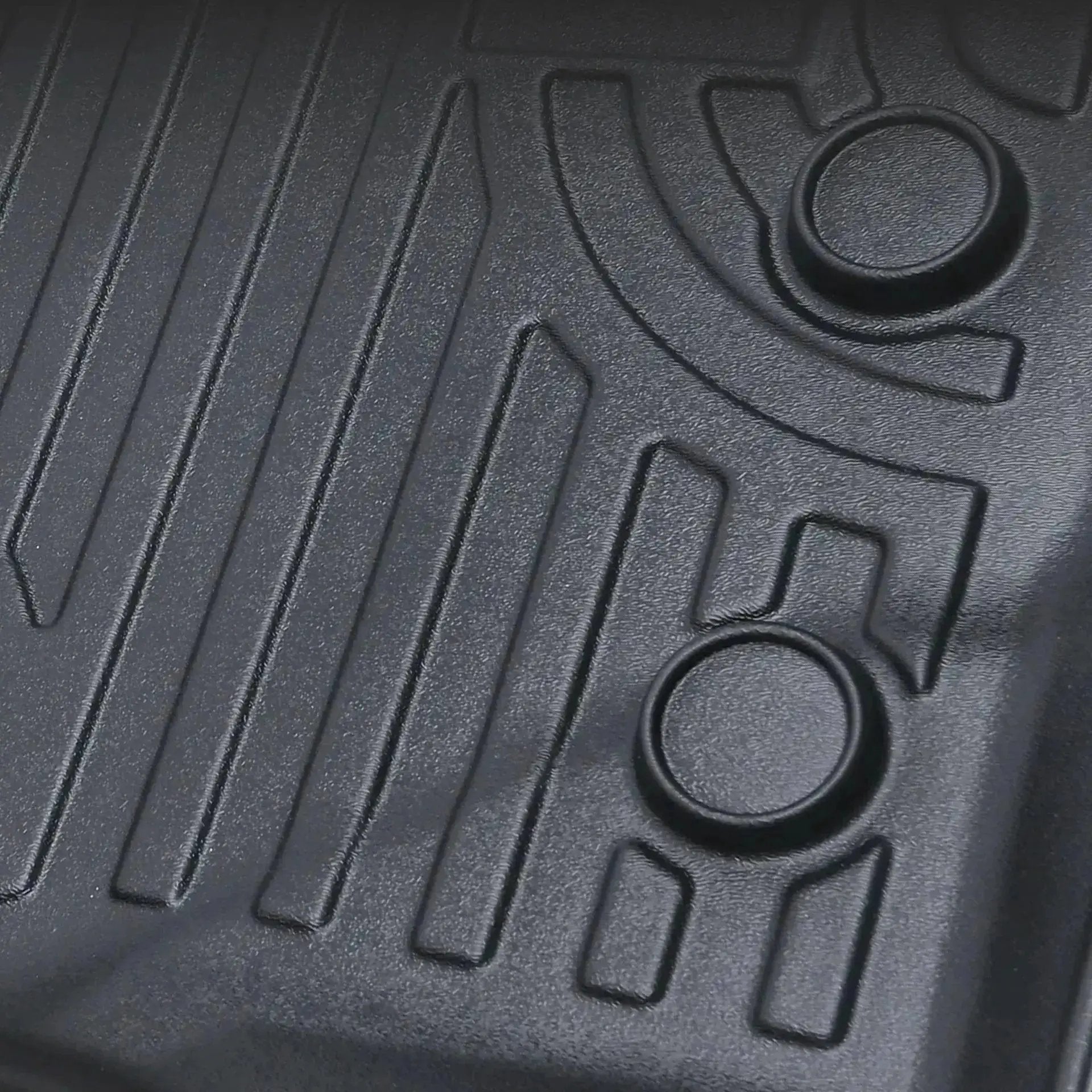 GUNMANSA Toyota Hilux (12-On) Double-Cab Moulded TPE Rubber Floor Mats (3-Piece)