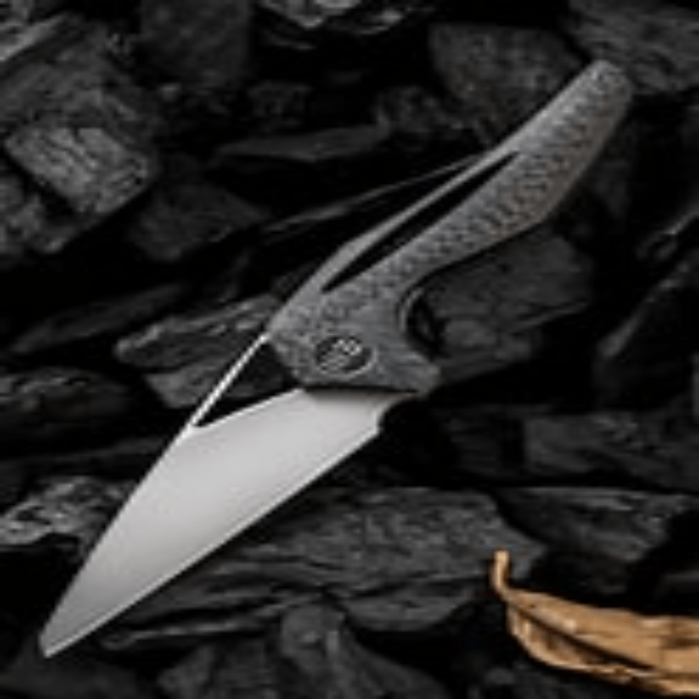 GUNMANSA WEKNIFE Flamed TI Vertebral Integral Handle Carbon Fibre Inlay- 918B