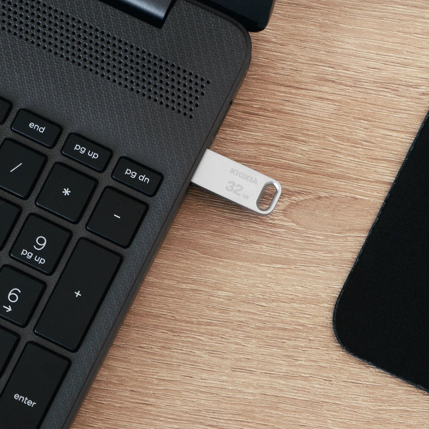 Kioxia Devices Kioxia U366 USB 3.2 32gb Metal