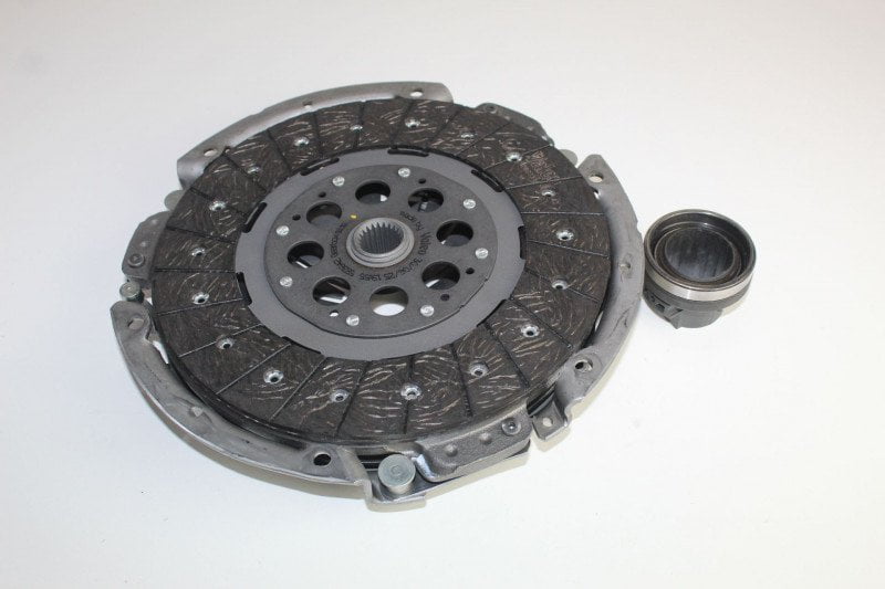 LAND ROVER LANDROVER CLUTCH KIT DEFENDER 110 2.5 06-07