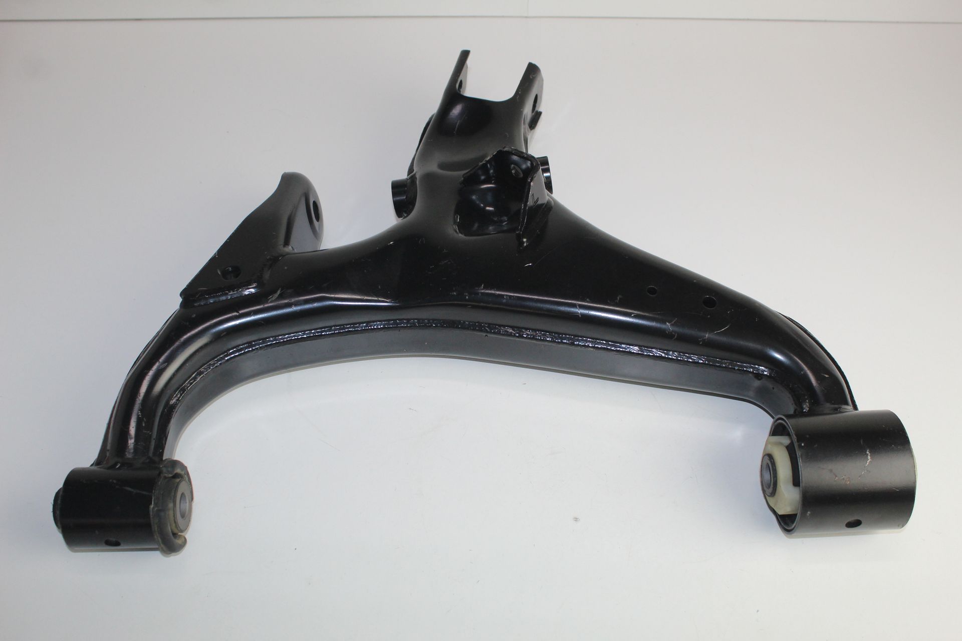 LAND ROVER LANDROVER CONTROL ARM DISCOVERY 4 3.0 TDV6 REAR LOWER RHS 10-16