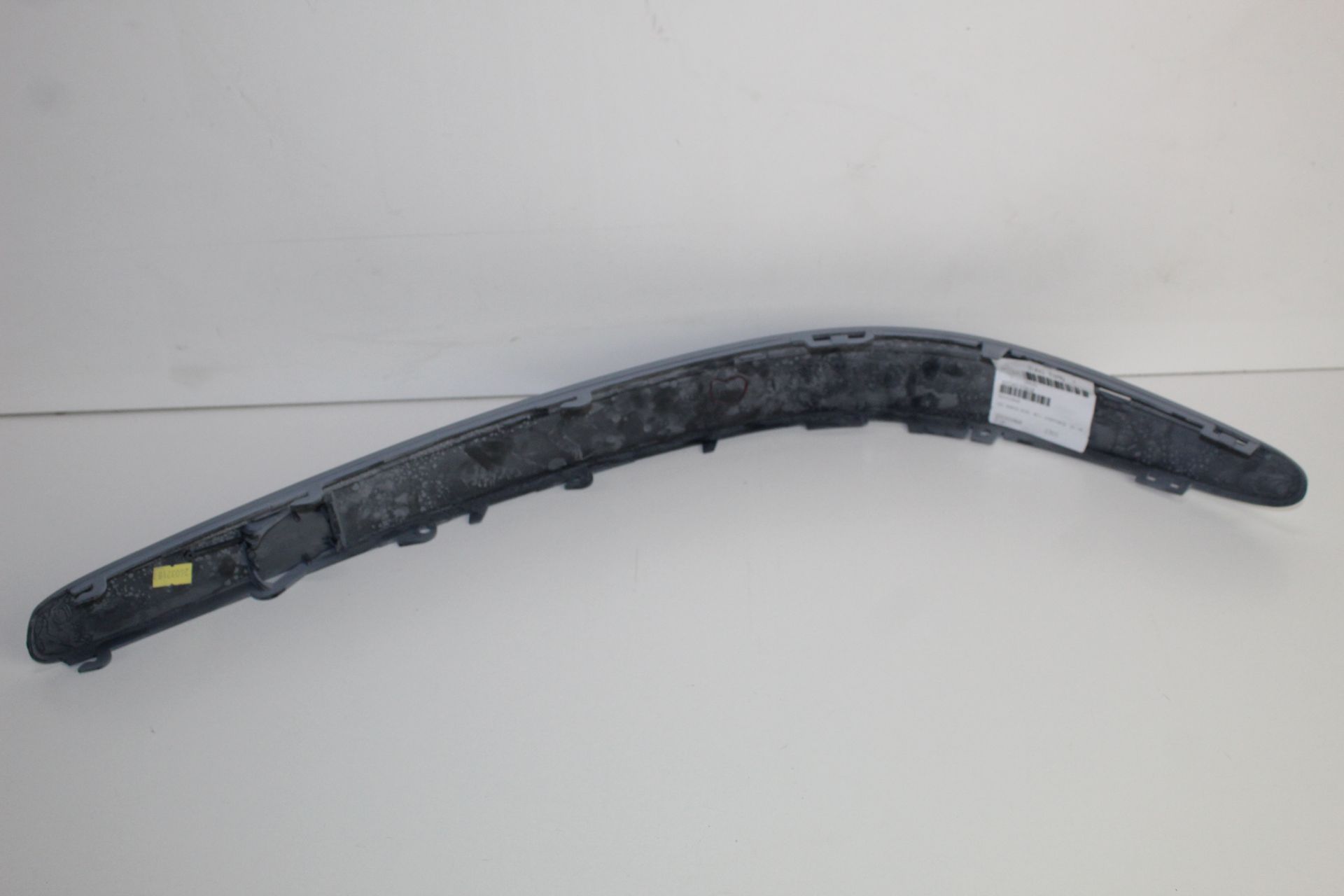MERCEDES MERC BUMPER MOULDING RH W211 03-05