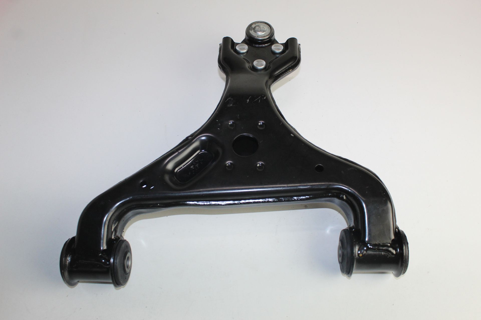 MERCEDES MERC VITO W639 CONTROL ARM LOWER LEFT 646ENG