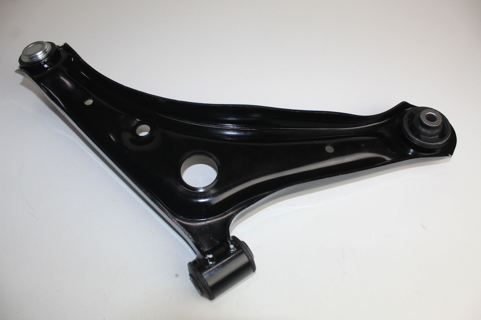 MITSUBISHI MITSUBISHI MIRAGE FRONT LOWER LEFT CONTROL ARM 1.2 2014-