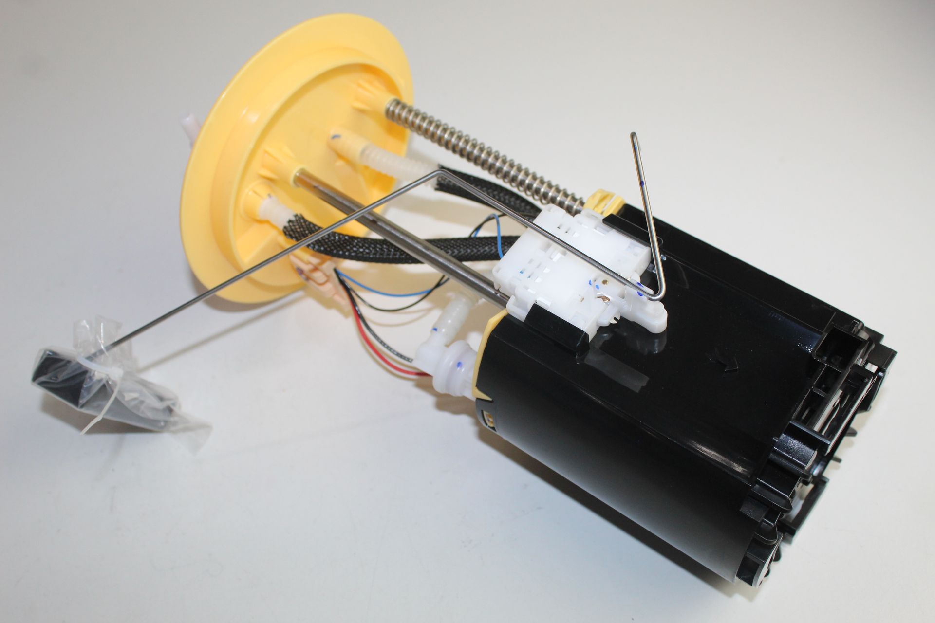 NISSAN MAZDA BT-50 FUEL PUMP COMPLETE 2.2 2017-