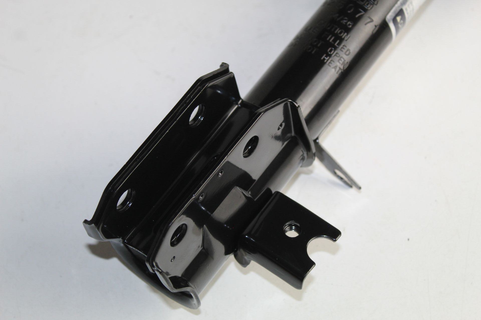 SUZUKI SUZUKI SHOCK ABSORBER ERTIGA 1.4 RF 2014