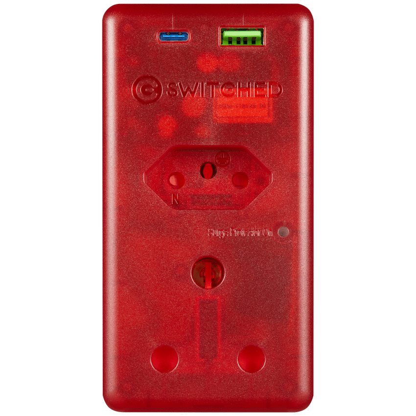 Switched Electrical Switched High Surge Multi Adaptor with USB + Type-C PD20W