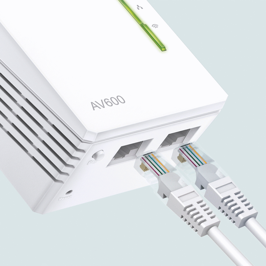 TP-Link Networking TP-Link TL-WPA4220 KIT AV600 Powerline Wi-Fi Kit
