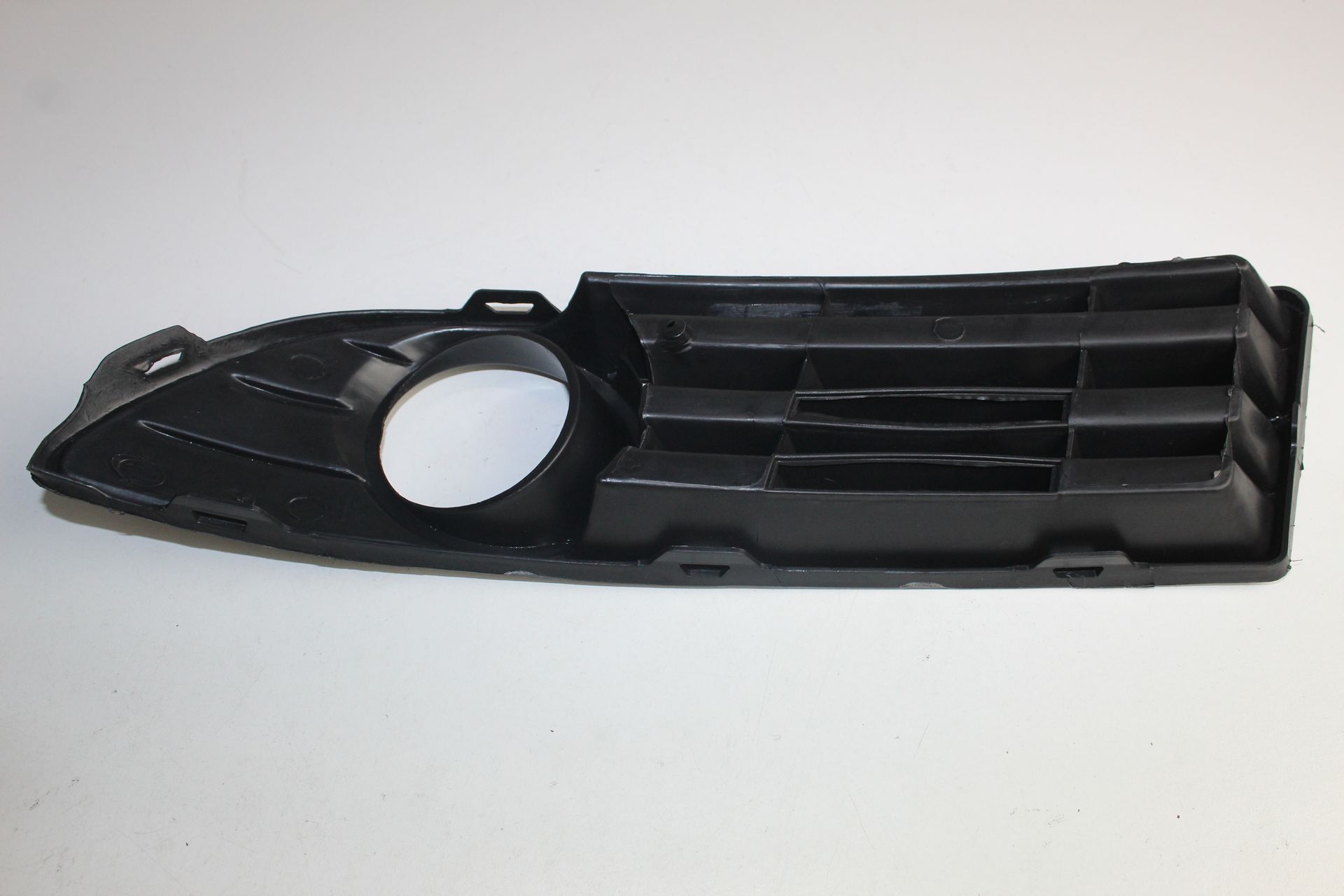 VOLKSWAGEN VW BUMPER GRILLE POLO 1.4 + F/LH RH 05-09