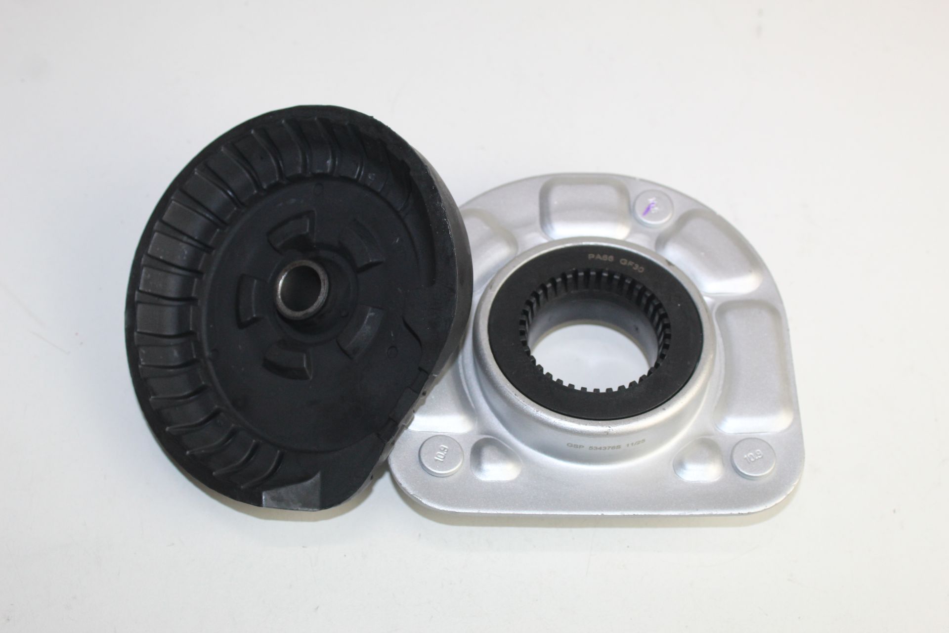 VOLVO VOLVO SHOCK MOUNTING KIT-FRONT  XC90
